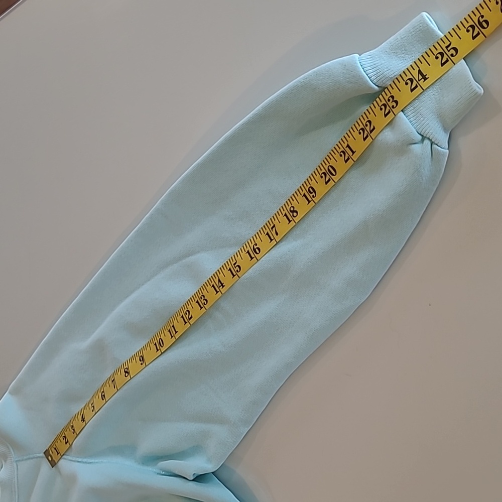 LIKE NEW VTG 90s Hanes Her Way Light Blue Crewneck Sweatshirt - Picture 7 of 10